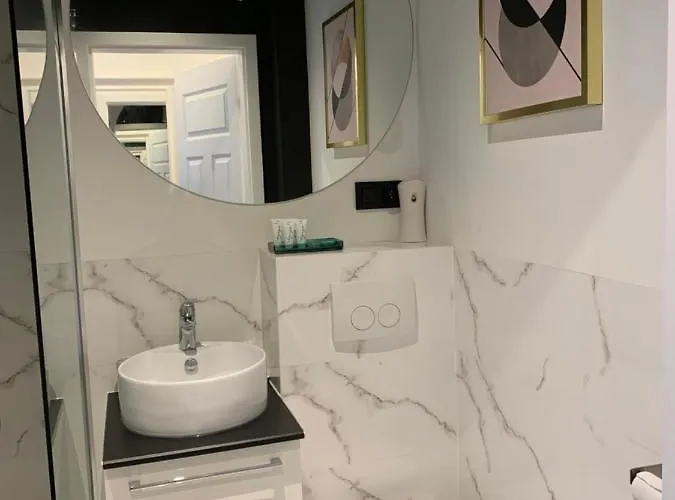 Old Town - No 6 アパート